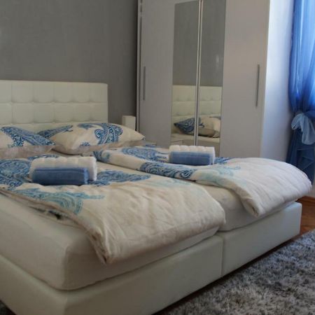 Cozy Apartment Kolumbo 2 min from Ultra Festival Сплит Екстериор снимка