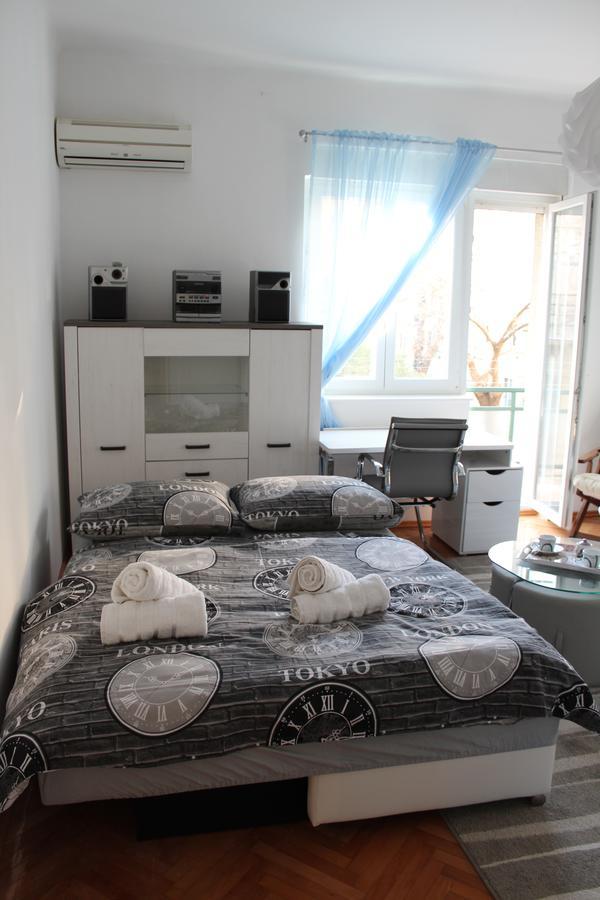 Cozy Apartment Kolumbo 2 min from Ultra Festival Сплит Екстериор снимка