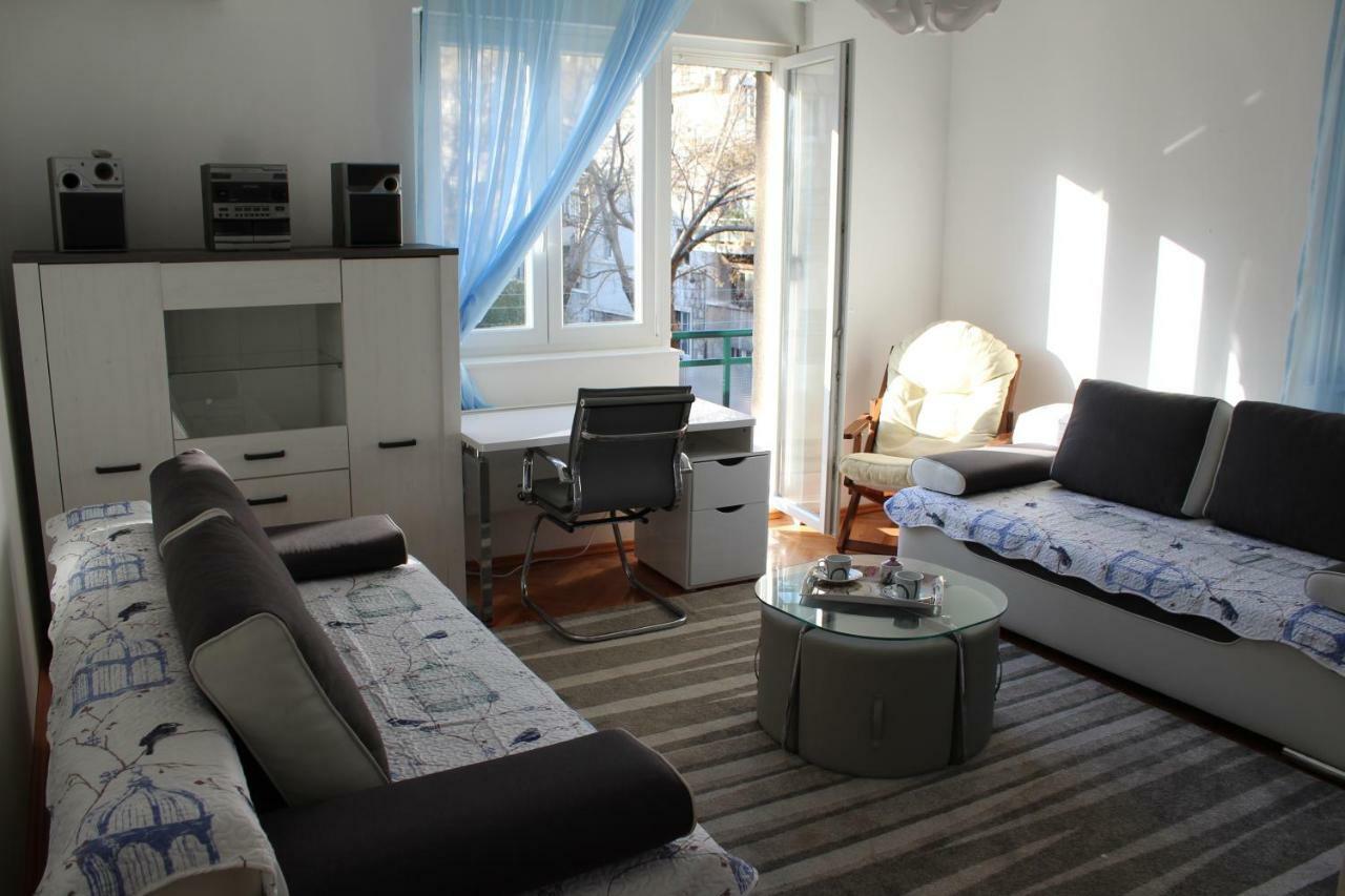 Cozy Apartment Kolumbo 2 min from Ultra Festival Сплит Екстериор снимка